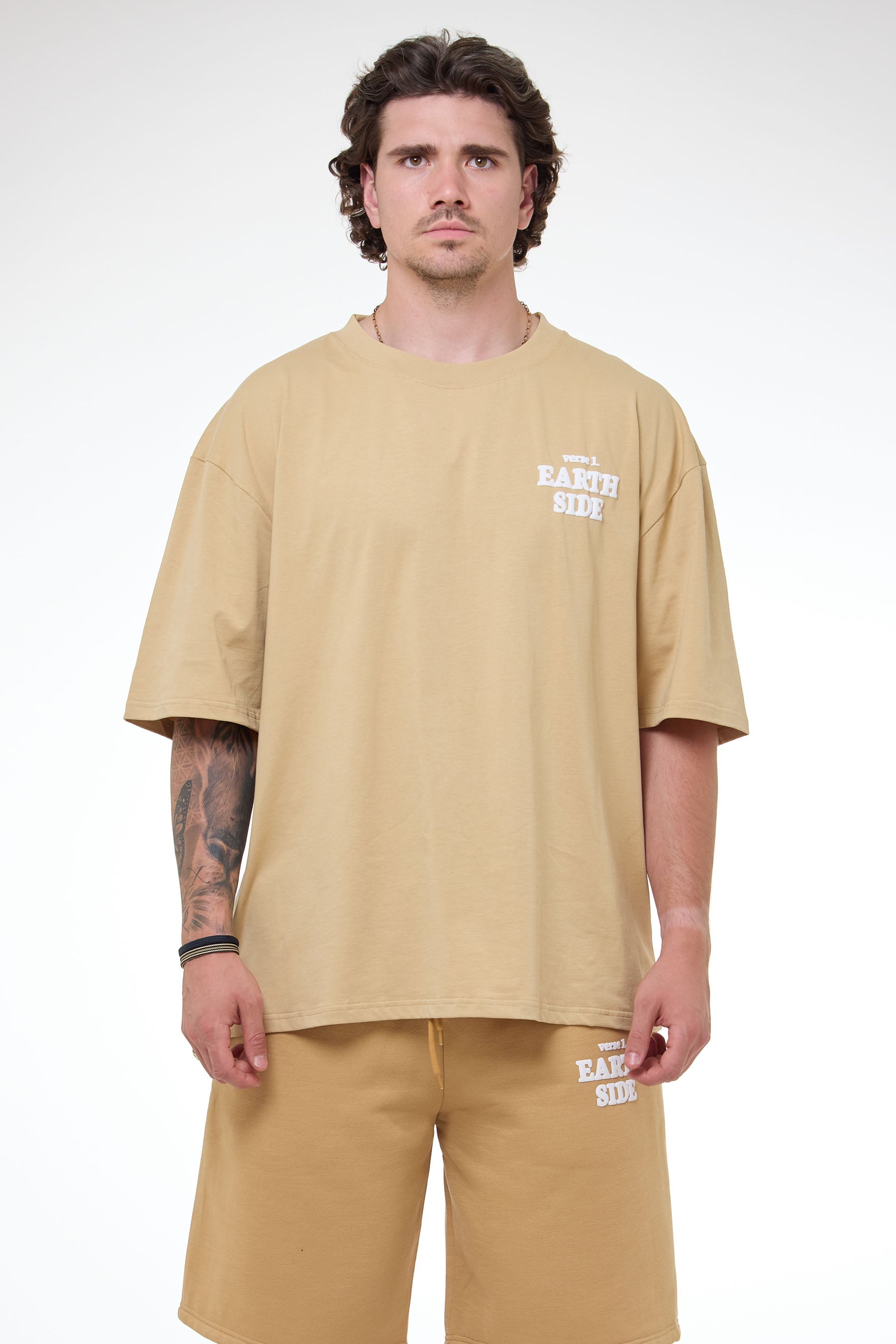 Verse 1 T-shirt Patina Gold