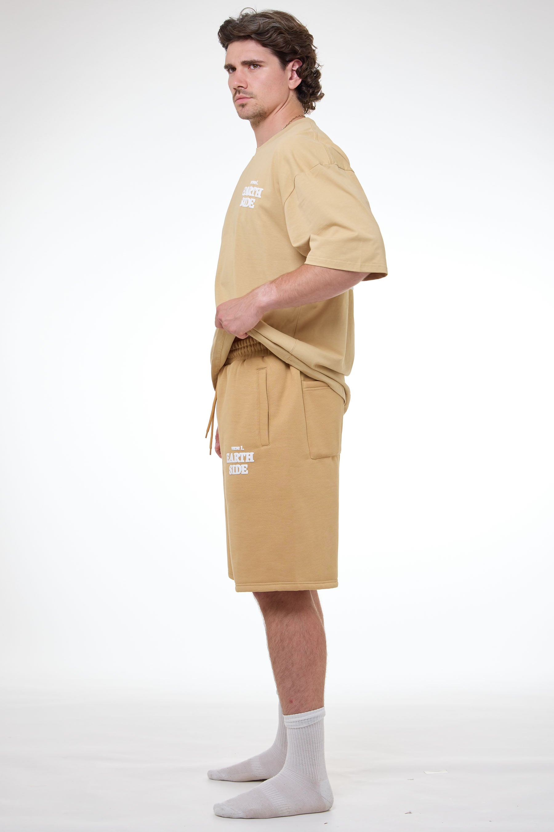 Verse 1 Sweatshorts Patina Gold