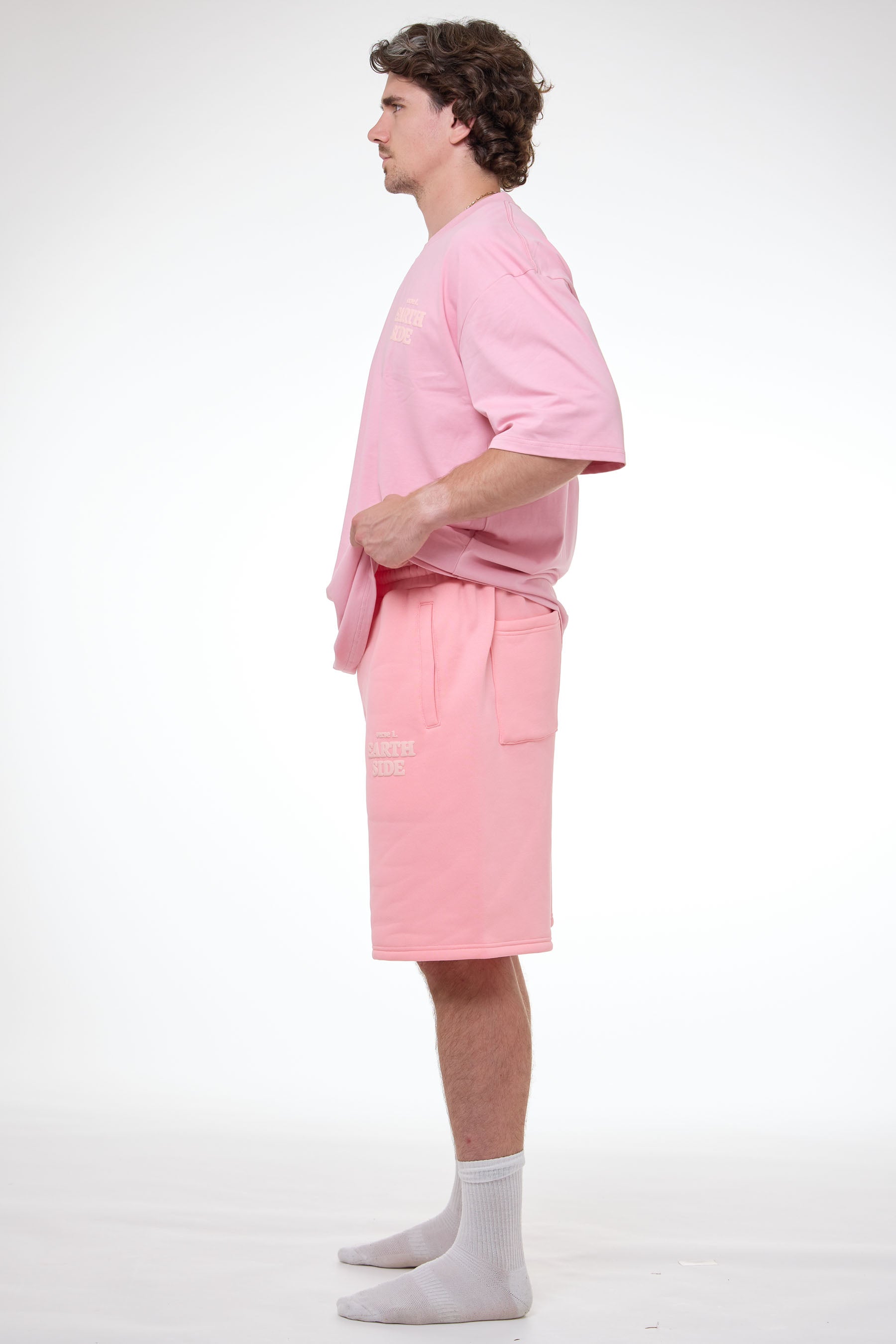 Verse 1 Sweatshorts Pink